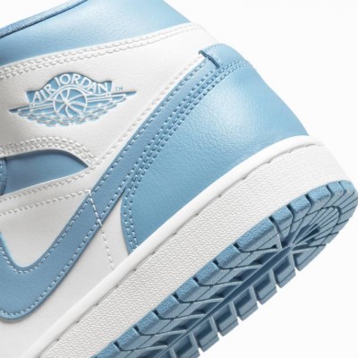 Air Jordan 1 Mid – University Blue